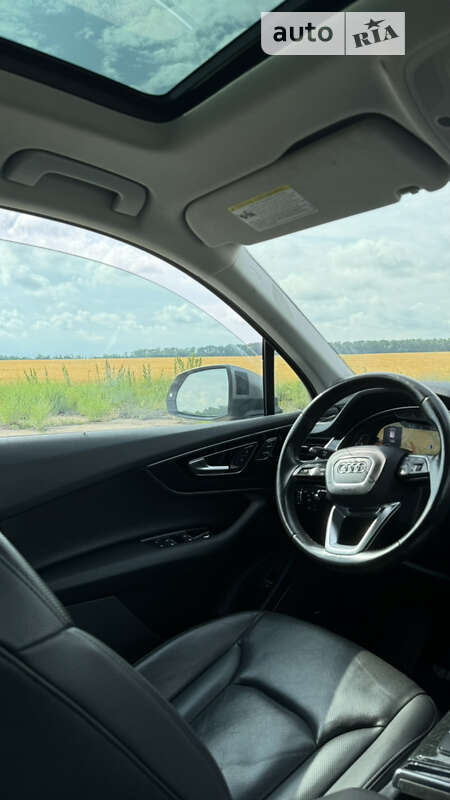 Внедорожник / Кроссовер Audi Q7 2016 в Тальном фото 27 Внедорожник / Кроссовер Audi Q7 2016 в Тальном