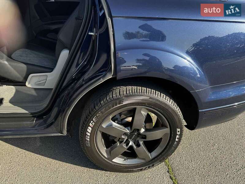 Позашляховик / Кросовер Audi Q7 2014 в Дніпрі