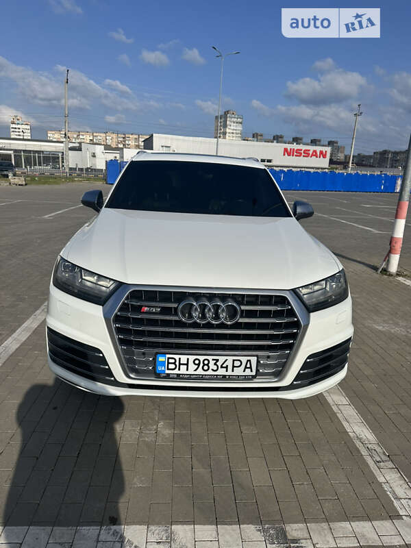 Позашляховик / Кросовер Audi Q7 2016 в Одесі