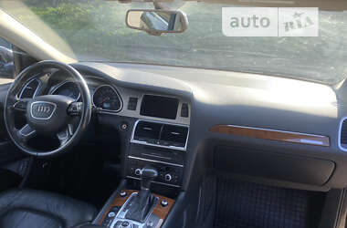 Позашляховик / Кросовер Audi Q7 2015 в Умані