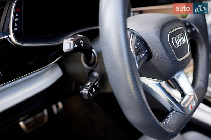 Внедорожник / Кроссовер Audi Q7 2019 в Ровно