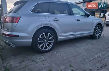 Позашляховик / Кросовер Audi Q7 2017 в Луцьку