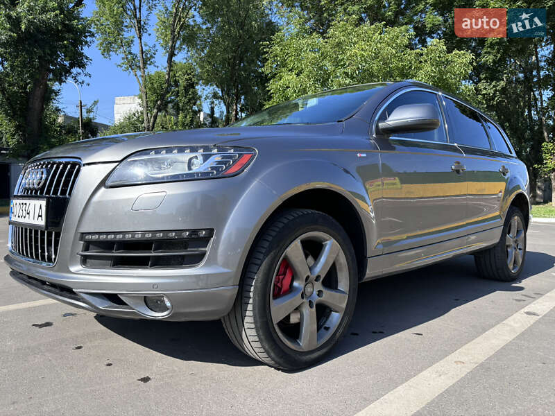 Внедорожник / Кроссовер Audi Q7 2013 в Ужгороде