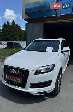 Позашляховик / Кросовер Audi Q7 2014 в 