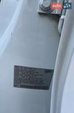 Позашляховик / Кросовер Audi Q7 2014 в 