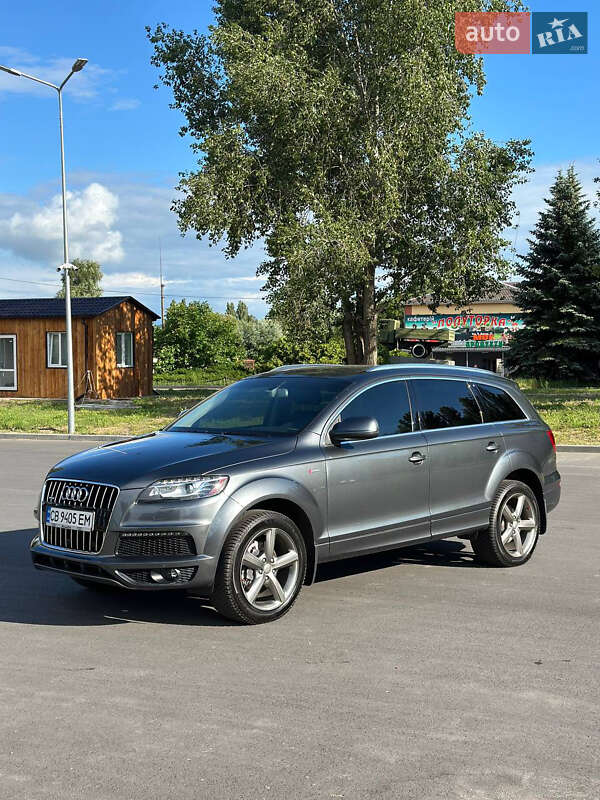 Позашляховик / Кросовер Audi Q7 2015 в Чернігові