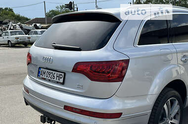 Позашляховик / Кросовер Audi Q7 2015 в Звягелі