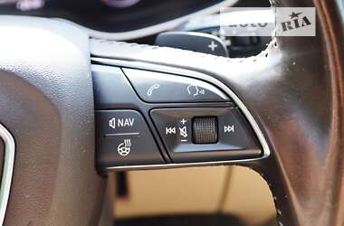 Внедорожник / Кроссовер Audi Q7 2016 в 