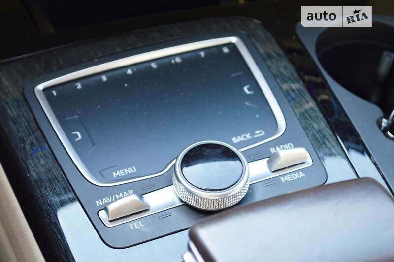 Позашляховик / Кросовер Audi Q7 2016 в Одесі