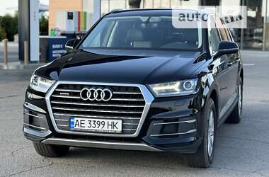 Внедорожник / Кроссовер Audi Q7 2016 в Днепре