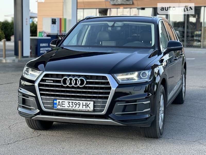 Внедорожник / Кроссовер Audi Q7 2016 в Днепре