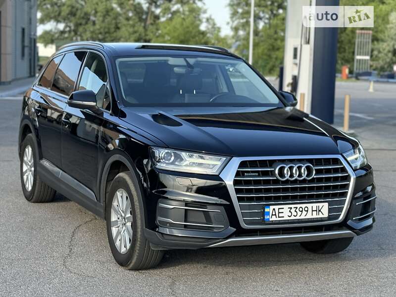 Внедорожник / Кроссовер Audi Q7 2016 в Днепре