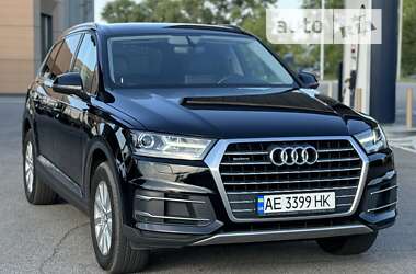 Позашляховик / Кросовер Audi Q7 2016 в Дніпрі