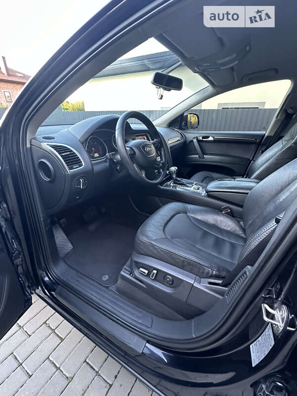 Внедорожник / Кроссовер Audi Q7 2013 в Хмельницком