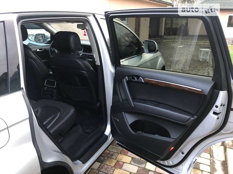 Внедорожник / Кроссовер Audi Q7 2010 в Ивано-Франковске