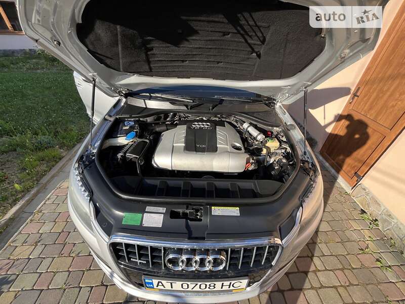 Внедорожник / Кроссовер Audi Q7 2010 в Ивано-Франковске