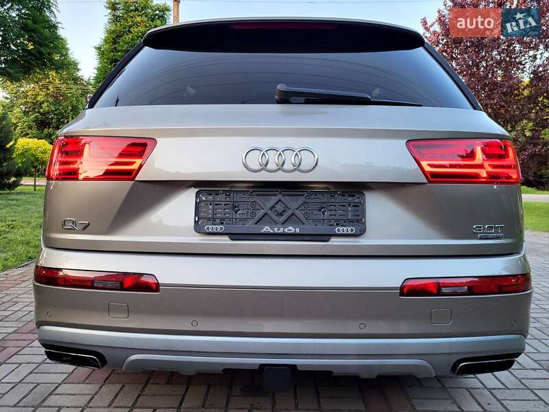 Позашляховик / Кросовер Audi Q7 2017 в Запоріжжі