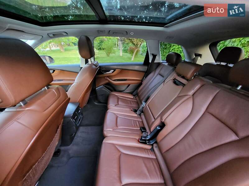 Позашляховик / Кросовер Audi Q7 2017 в Запоріжжі