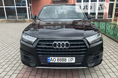 Позашляховик / Кросовер Audi Q7 2017 в Ужгороді