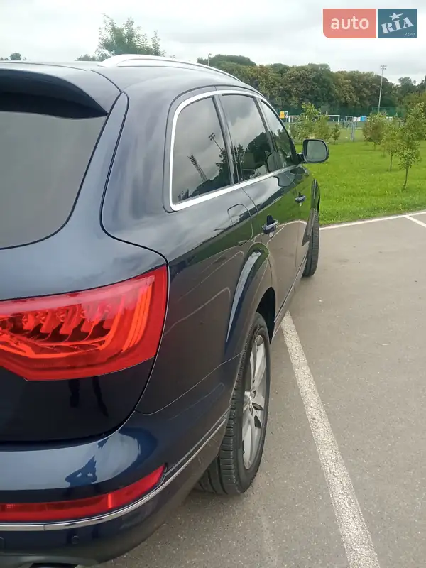 Внедорожник / Кроссовер Audi Q7 2014 в 