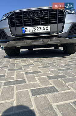 Внедорожник / Кроссовер Audi Q7 2020 в 