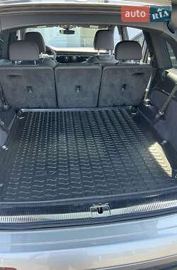 Внедорожник / Кроссовер Audi Q7 2020 в 