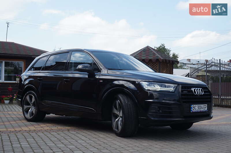 Позашляховик / Кросовер Audi Q7 2015 в Самборі