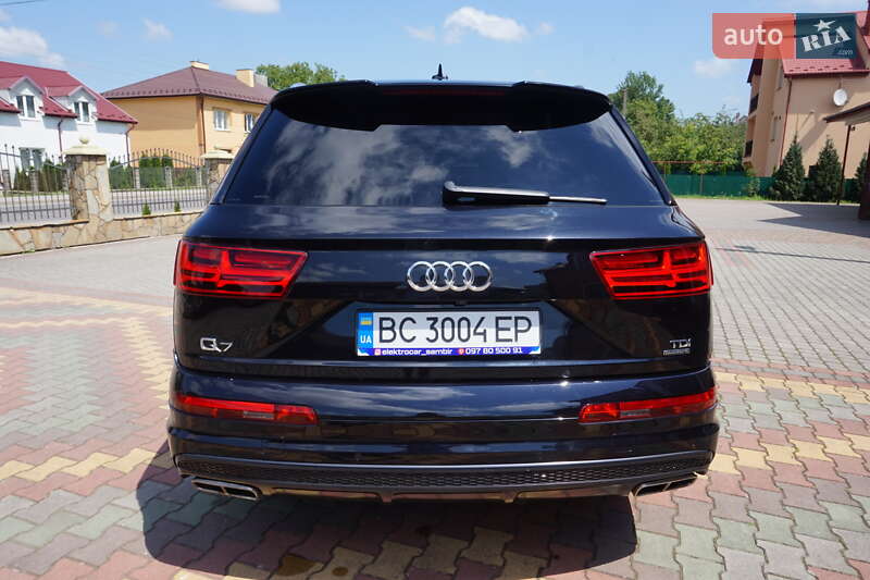 Позашляховик / Кросовер Audi Q7 2015 в Самборі
