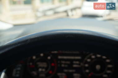 Внедорожник / Кроссовер Audi Q7 2015 в 