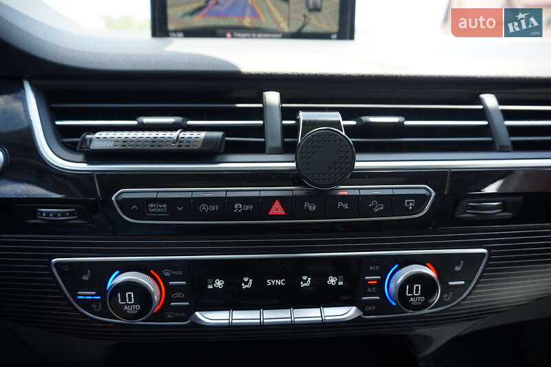 Позашляховик / Кросовер Audi Q7 2015 в Самборі