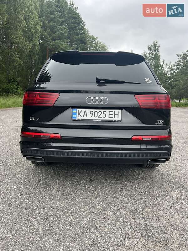 Позашляховик / Кросовер Audi Q7 2016 в Києві фото 13 Позашляховик / Кросовер Audi Q7 2016 в Києві