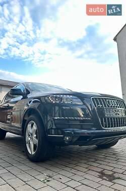 Внедорожник / Кроссовер Audi Q7 2015 в Ужгороде