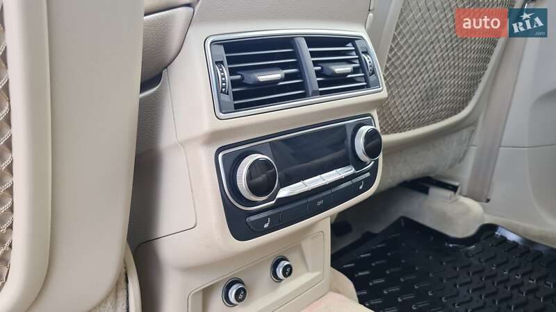 Внедорожник / Кроссовер Audi Q7 2017 в Ровно