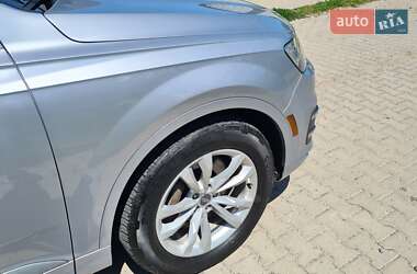 Внедорожник / Кроссовер Audi Q7 2017 в 