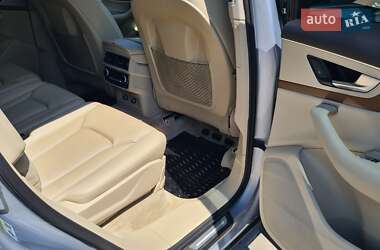 Внедорожник / Кроссовер Audi Q7 2017 в 