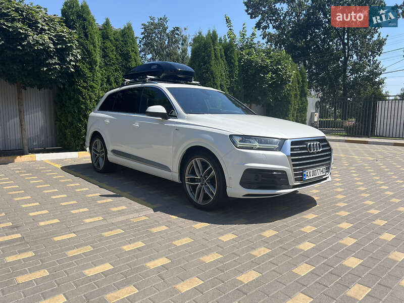 Внедорожник / Кроссовер Audi Q7 2016 в Буче