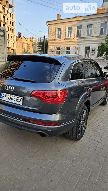 Внедорожник / Кроссовер Audi Q7 2012 в Одессе