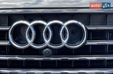 Позашляховик / Кросовер Audi Q7 2017 в Львові
