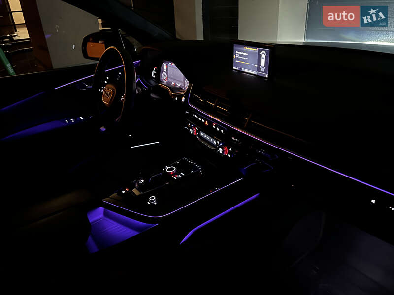 Позашляховик / Кросовер Audi Q7 2017 в Львові