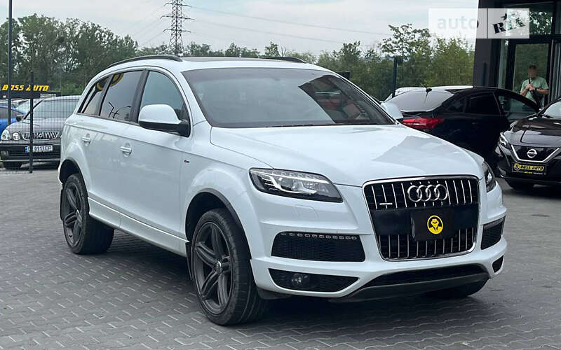 Внедорожник / Кроссовер Audi Q7 2012 в Черновцах