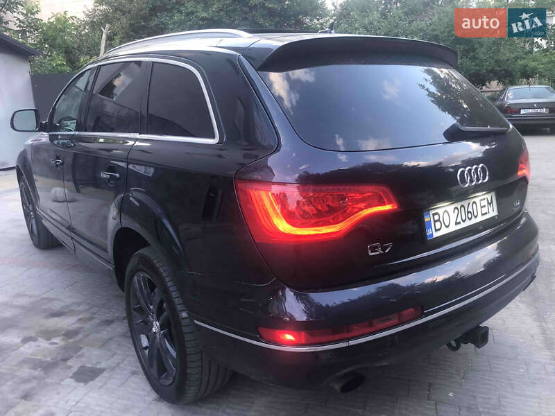 Внедорожник / Кроссовер Audi Q7 2010 в Тернополе