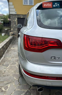 Внедорожник / Кроссовер Audi Q7 2009 в Черновцах