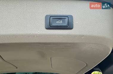 Внедорожник / Кроссовер Audi Q7 2012 в 
