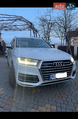 Внедорожник / Кроссовер Audi Q7 2017 в 