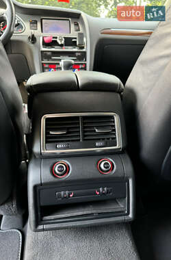 Внедорожник / Кроссовер Audi Q7 2013 в 