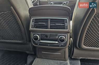 Внедорожник / Кроссовер Audi Q7 2016 в 