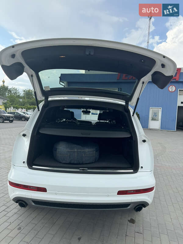 Позашляховик / Кросовер Audi Q7 2011 в Вінниці