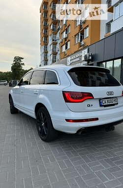 Внедорожник / Кроссовер Audi Q7 2013 в Черкассах