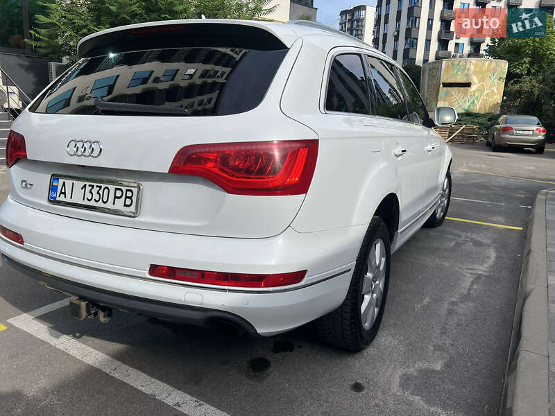 Внедорожник / Кроссовер Audi Q7 2012 в Софиевской Борщаговке