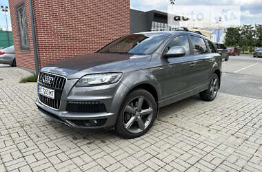 Позашляховик / Кросовер Audi Q7 2015 в Львові